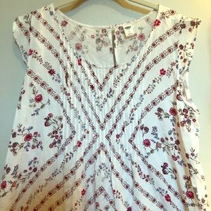 Old Navy White Floral Tank Size L